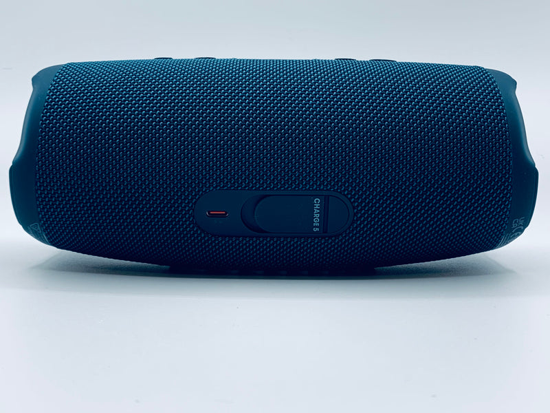 JBL Charge 5 – Potencia, resistencia y libertad